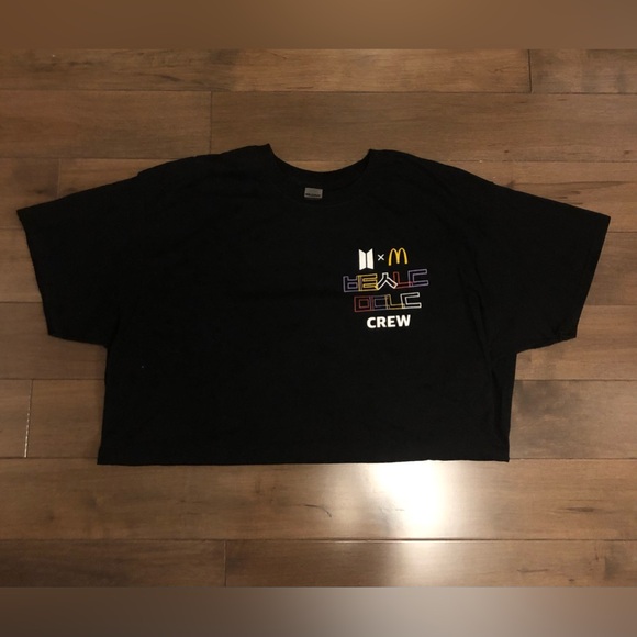 BTS McDonald’s Crew Uniform Limited Edition T-Shirt Merch Size XL - 🎤🎙 - Picture 4 of 4